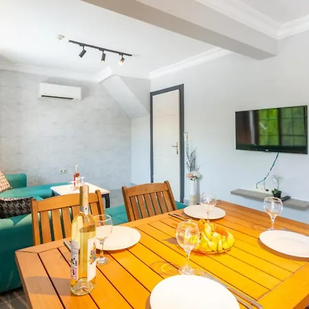 Deniz Paradise Villa