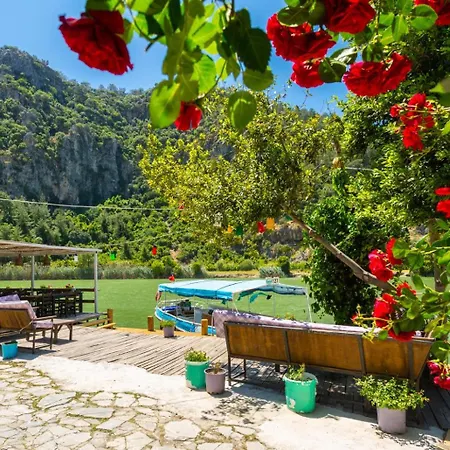 Deniz Paradise Villa *